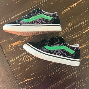 Halloween toddler vans size 8.5